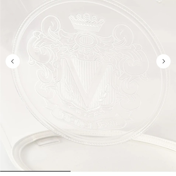 Veronica Beard Large Crest Market Tote Transparent with Embossed Logo - Picture 10 of 12